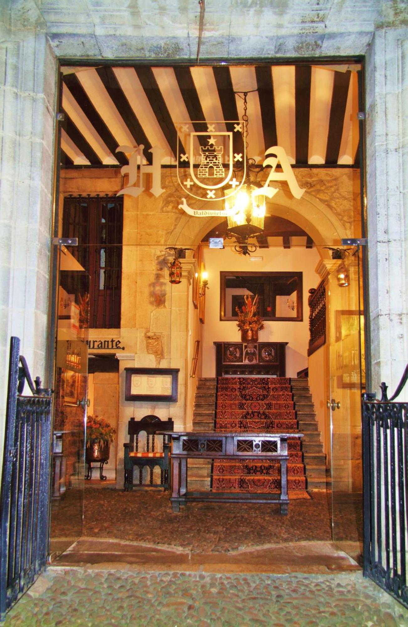 Hotel Altamira Santillana del Mar Extérieur photo