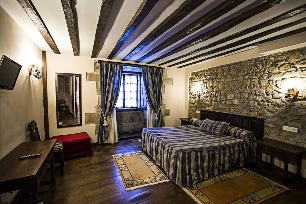 Hotel Altamira Santillana del Mar Extérieur photo