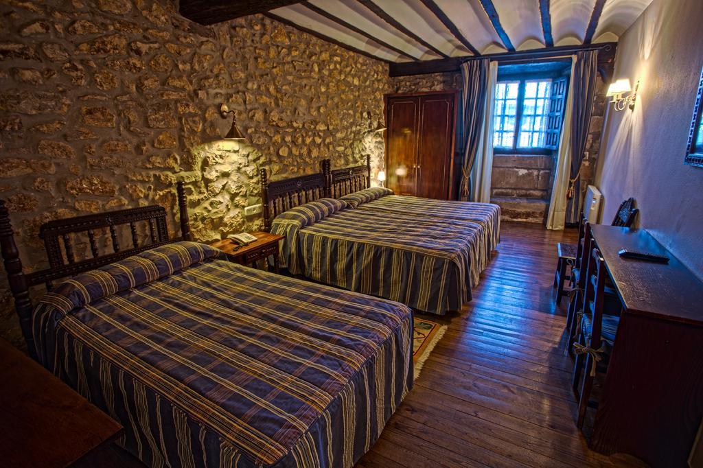 Hotel Altamira Santillana del Mar Extérieur photo